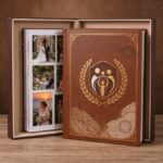 Family Photo Album Tourist souvenirs belong to regional culture carrier cultural creative custom products, the core attribute is binding destination IP and regional cultural symbols, different from ordinary gifts. Products need to carry scenic area, city, cultural museum IP elements (landmark buildings, landscape patterns, historical figures, intangible cultural heritage patterns, local totems), not simply daily necessities, the core value is commemorative significance, check-in retention, practicality secondary. Divided into two major directions: commemorative ornamental type (ornaments, refrigerator magnets, badges, prints), practical souvenir type (stationery, greeting cards, bookmarks, carry-on small items). Supports on-demand plate making, pattern printing / engraving, exclusive LOGO, scenic area slogan, year, landmark patterns; can do small batch customization (scenic area, cultural tourism bureau, visitor center, travel agency procurement), also can mass produce.